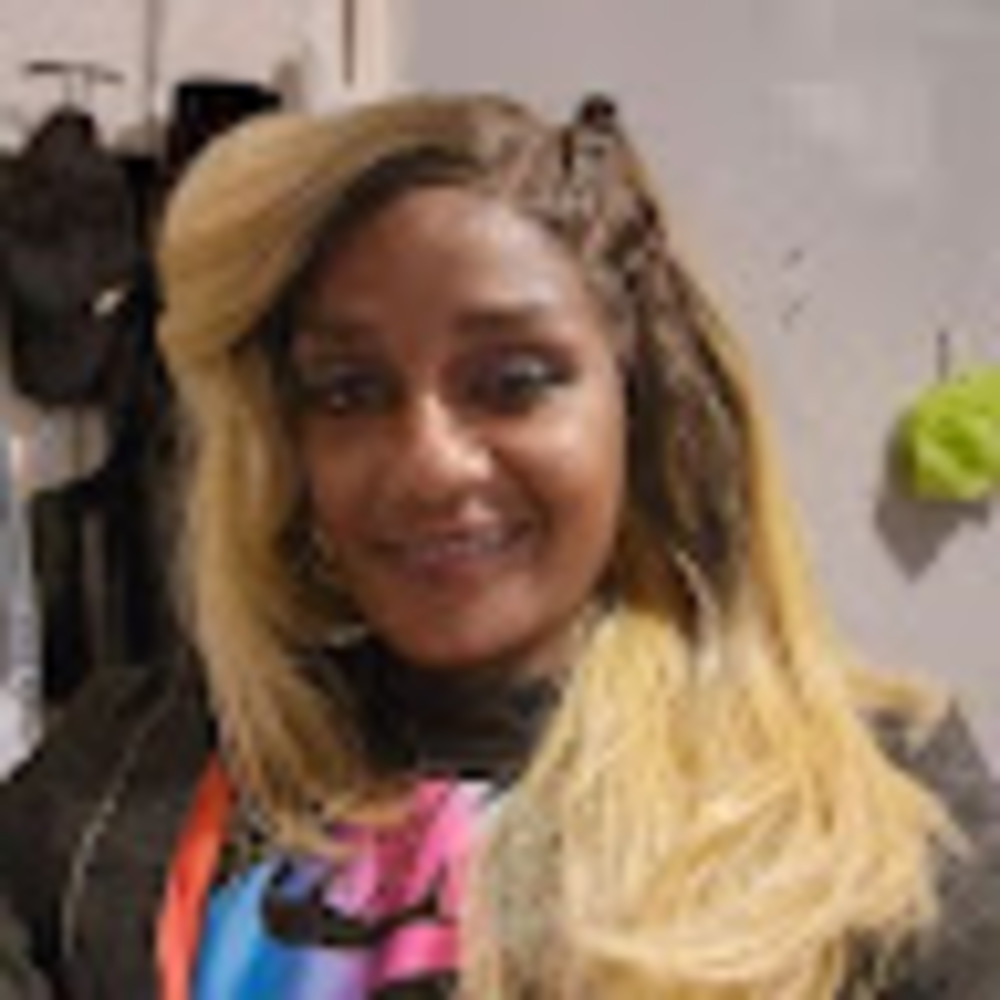 Meet your Posher, Tonya